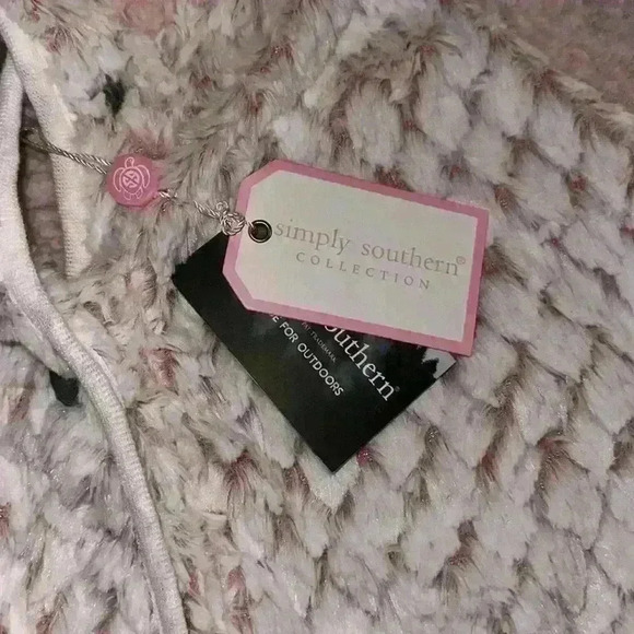 Simply Southern Sherpa size Medium - Picture 3 of 6